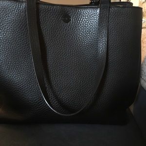 Dagne Dover Allyn Tote. Onyx (black)